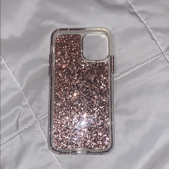 IPHONE CASES - Picture 5 of 8